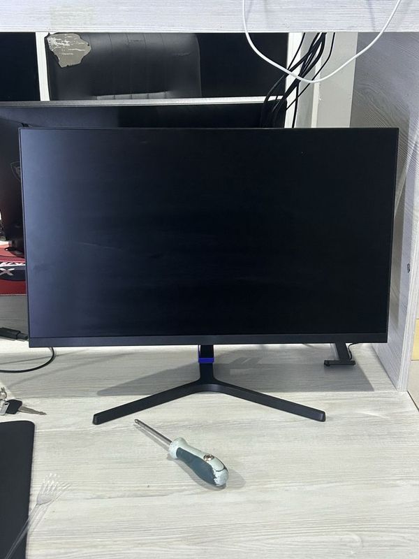 Продам Xiaomi 24 165 hz Продам Xiaomi 24 165 hz