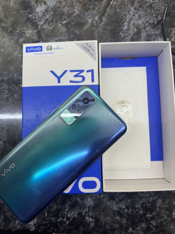 Vivo y31 128gb sotiladi