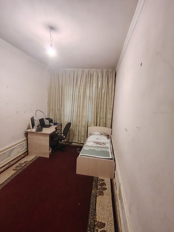 Shahar markazidan 4 xonali kvartira sotiladi. Shahar markazidan 4 xonali kvartira sotiladi.