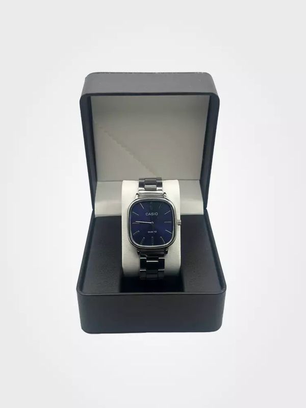 Casio zamonaviy qo'l soati erkaklar va ayollar uchun, ko'k, suv o'tkazmaydigan