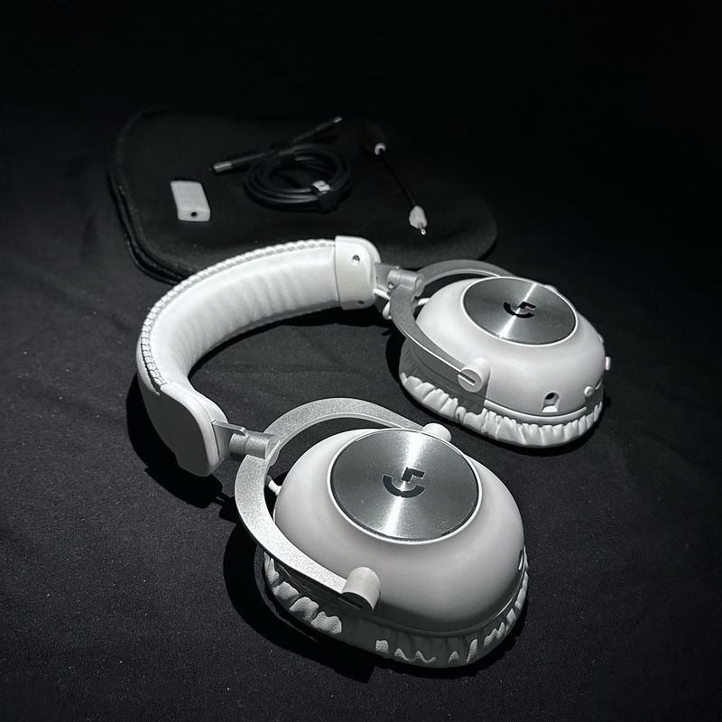 Logitech Pro X 2 lightspeed. Wireless. White naushnik Logitech Pro X 2 lightspeed. Wireless. White naushnik
