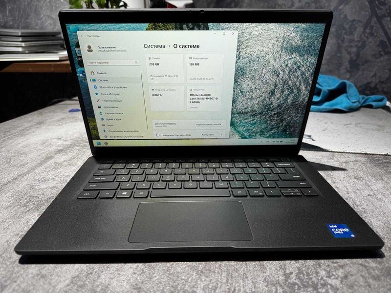 DELL Carbon 7320/ 13.3 FullHD IPS I5-1145G7 8GB / 256GB nvme