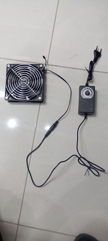 Вентилятор кулер 12x12 12v-220v Вентилятор кулер 12x12 12v-220v