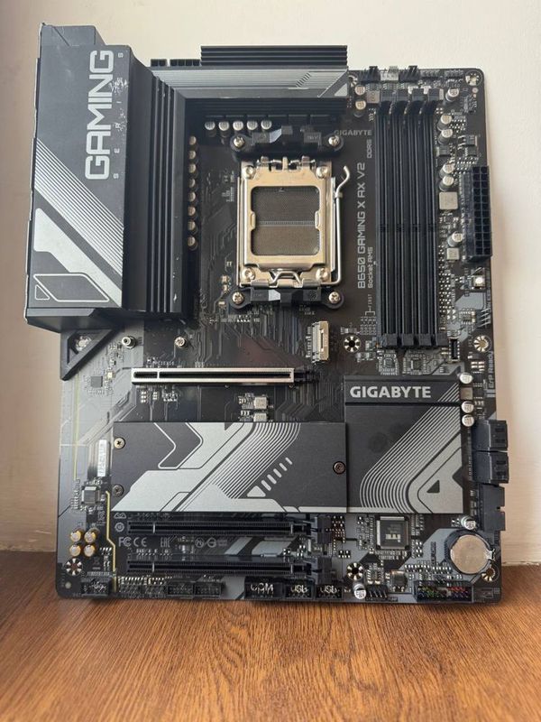Gigabyte B650 Gaming X Ax V2 Gigabyte B650 Gaming X Ax V2