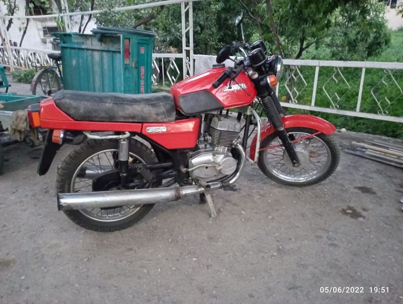 Jawa motosikl sotiladi