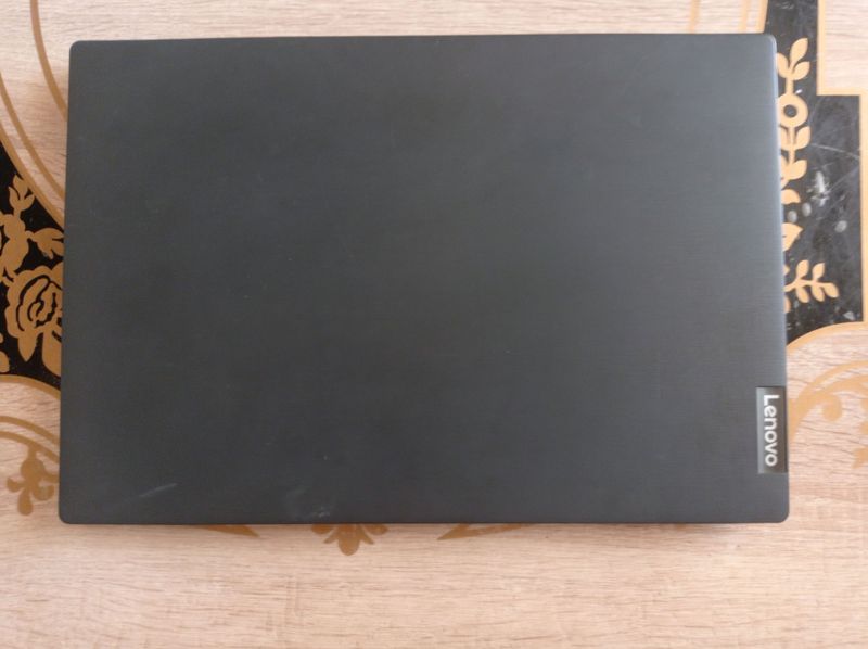 LENOVO KOMPUTER sotiladi ishlash IDEAL