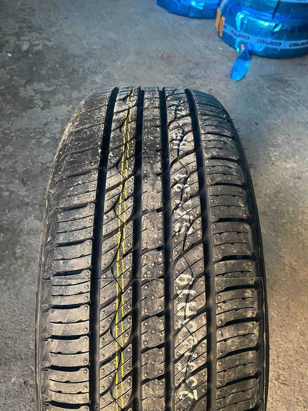 205/65R15 KUMHO KL33