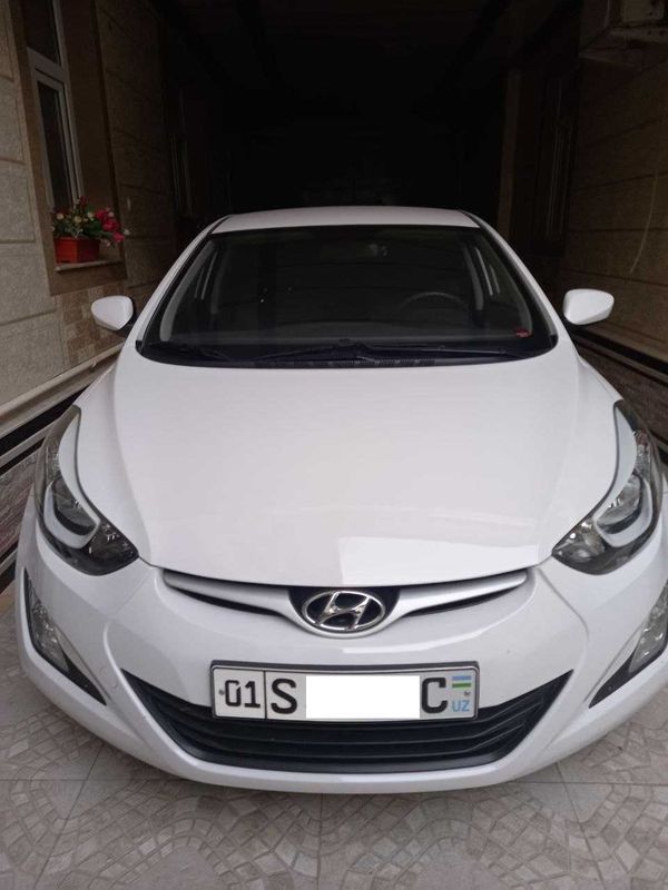 Hyundai elantra сотилади