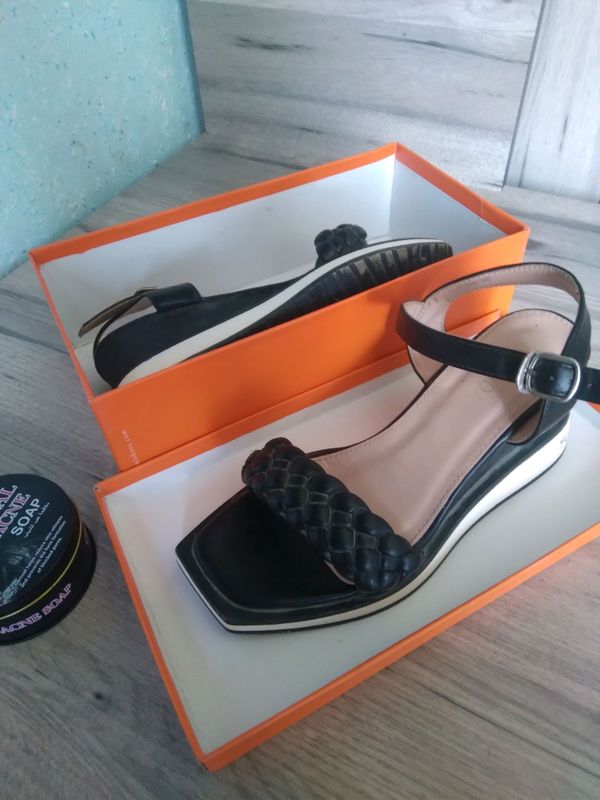 80 sum; Semida shoes 80 sum; Semida shoes