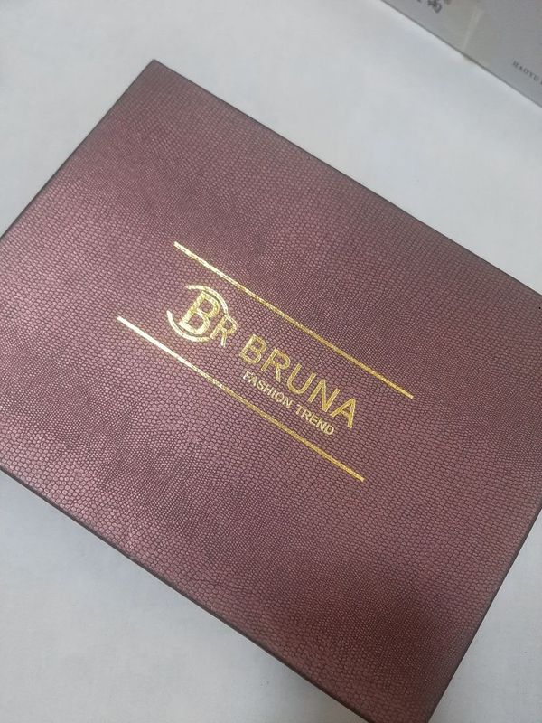Tufli arzonga beriladi kiyilgan Tufli arzonga beriladi kiyilgan