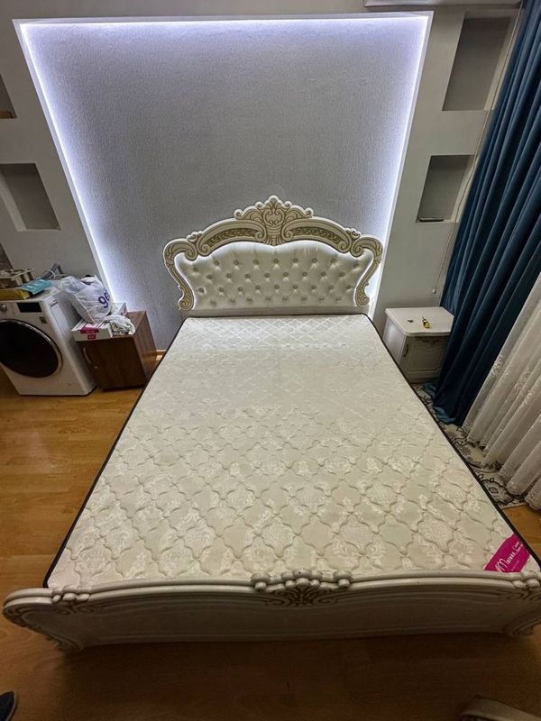 Кровать двуспальная
