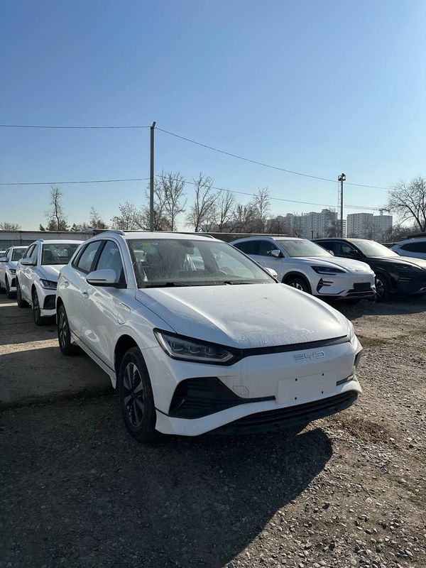 BYD E2 luxury 2025 BYD E2 luxury 2025