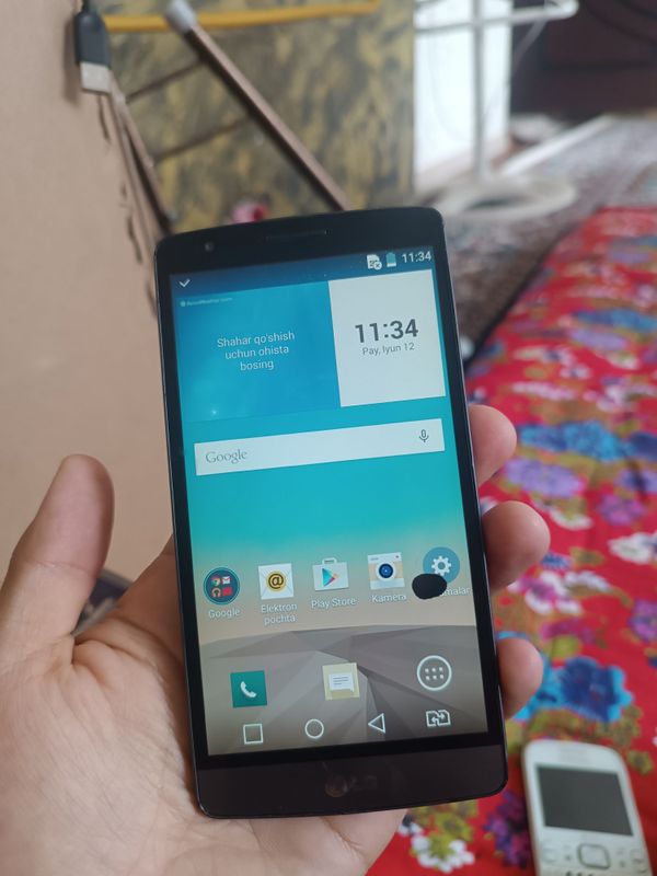 LG tel sotladi srocna LG tel sotladi srocna