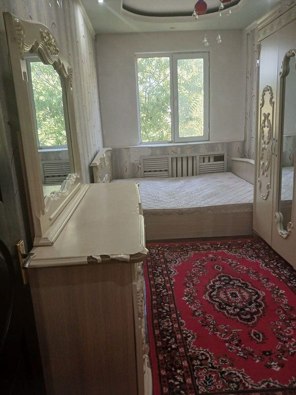 Ц-квартал. 2-3/5/5 - 500$. квартира узоқ муддатга ижарага берилади