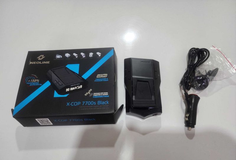 NEOLINE X-COP 7700s Black a'lo holatda NEOLINE X-COP 7700s Black a'lo holatda