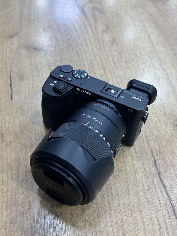 Sony a6600 18–135mm 4K Sony a6600 18–135mm 4K