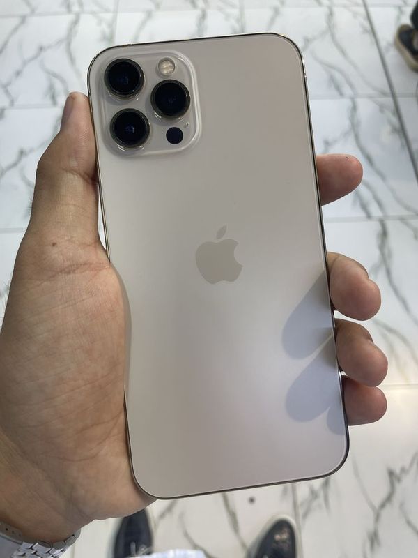 iPhone 12 Pro Max iPhone 12 Pro Max