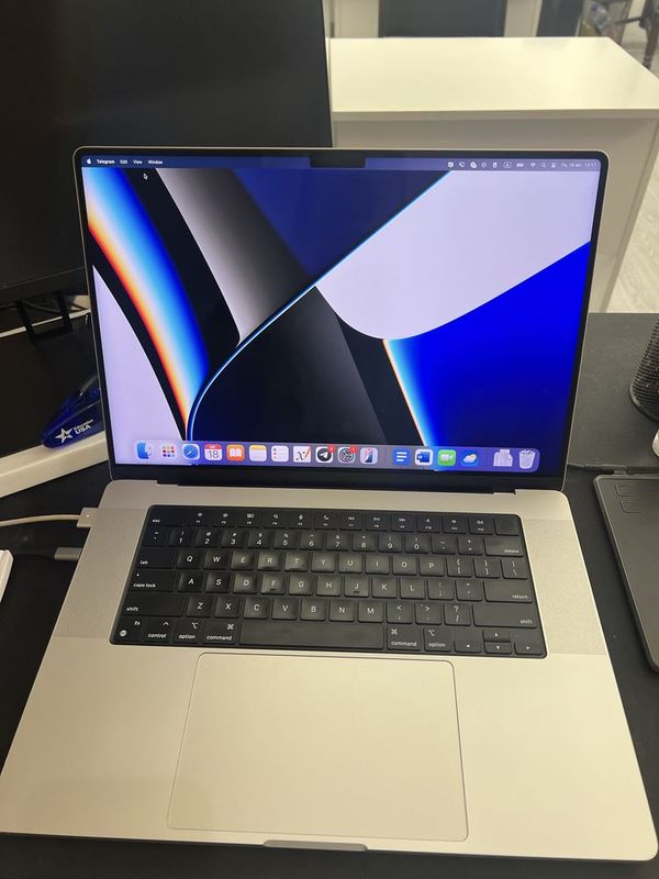 16 inch Macbook M1 Pro Silver 16/512Gb 16 inch Macbook M1 Pro Silver 16/512Gb