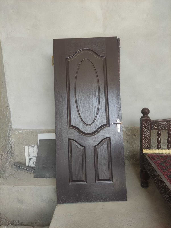 Eshik mdf sotiladi