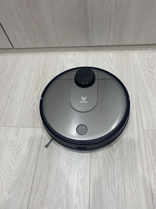 Продается робот-пылесос Xiaomi Viomi V2 Продается робот-пылесос Xiaomi Viomi V2
