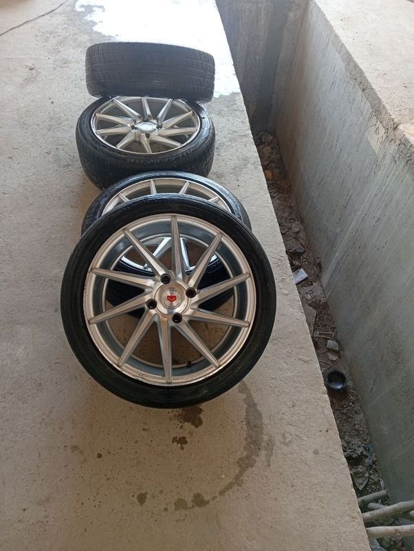 Vossen diska 17 /7.50 razmer Vossen diska 17 /7.50 razmer