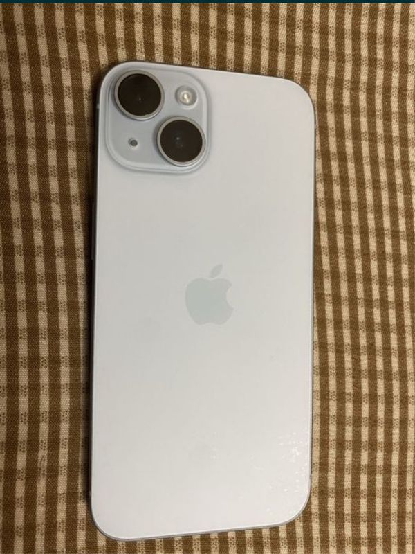 iphone 15C/H 128gb