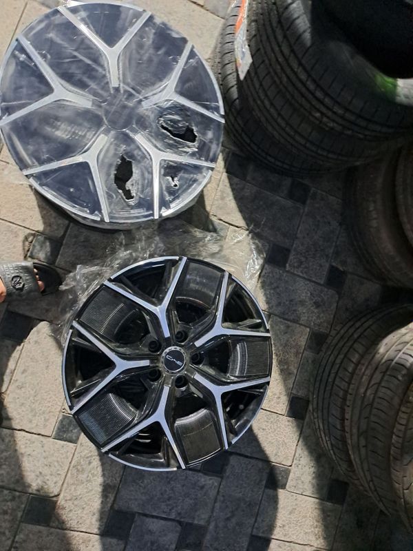 Byd han diska donaga bor Byd han diska donaga bor