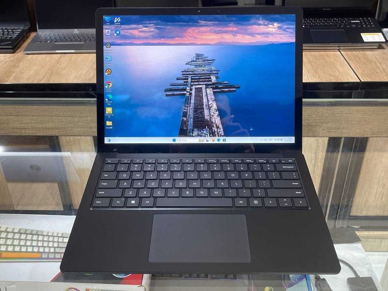 Microsoft Surface Laptop 5 CORE i5-1245U Ram 8 ssd 256 Microsoft Surface Laptop 5 CORE i5-1245U Ram 8 ssd 256