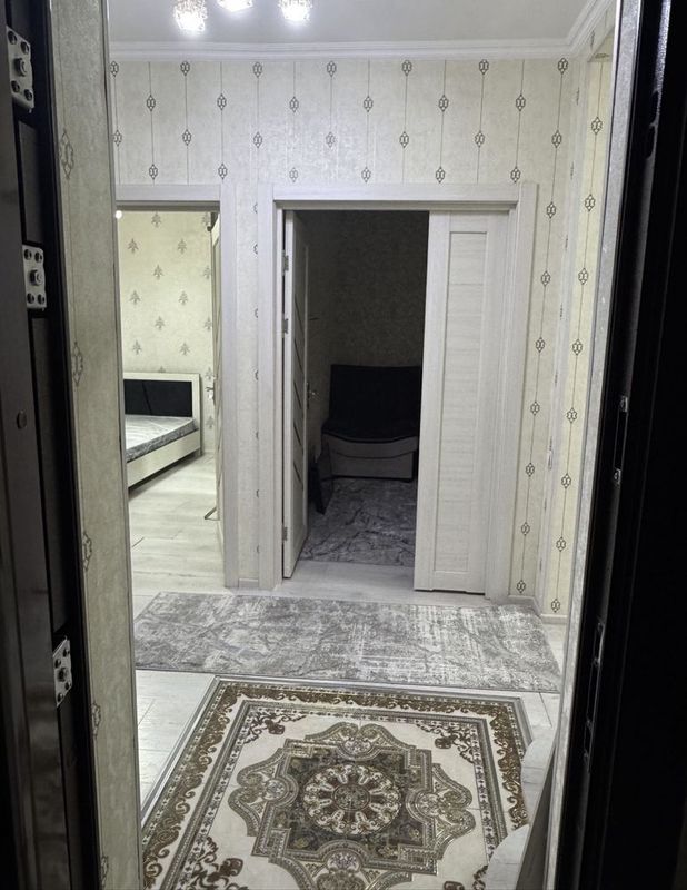 2х комнатная квартира около метро Новза