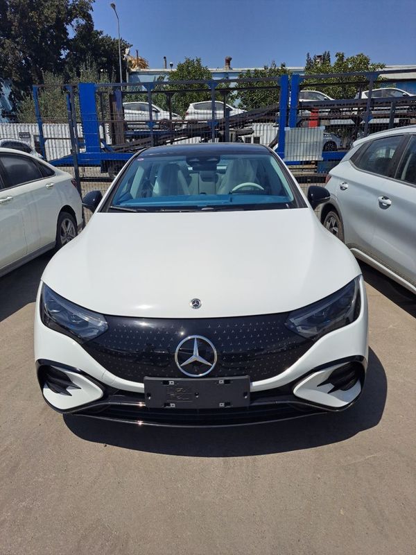 Mercedes Benz eqe sotladi