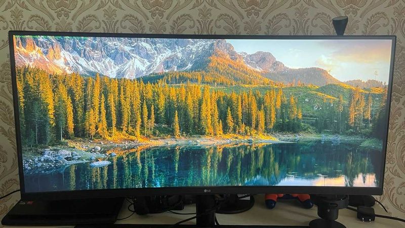 Изогнутый монитор 34'' UltraWide QHD LG 34WQ75C-B | 3440 x 1440 |21:9 Изогнутый монитор 34'' UltraWide QHD LG 34WQ75C-B | 3440 x 1440 |21:9