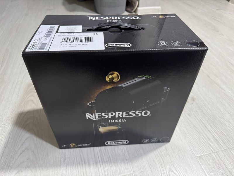 DeLonghi en80.B Nespresso inissia 19bar