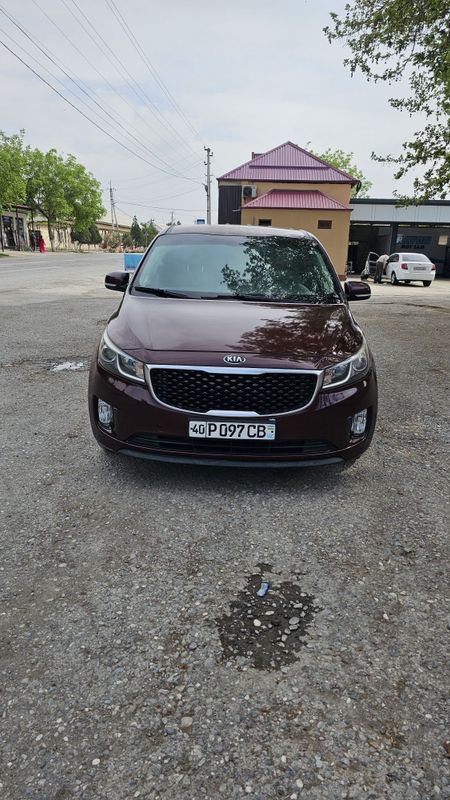 Kia sedona 2017 benzin-gaz Kia sedona 2017 benzin-gaz
