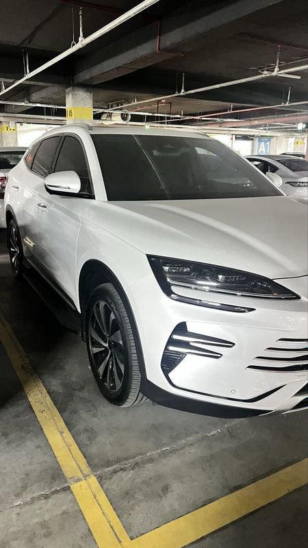 BYD гибрит 2024 BYD гибрит 2024