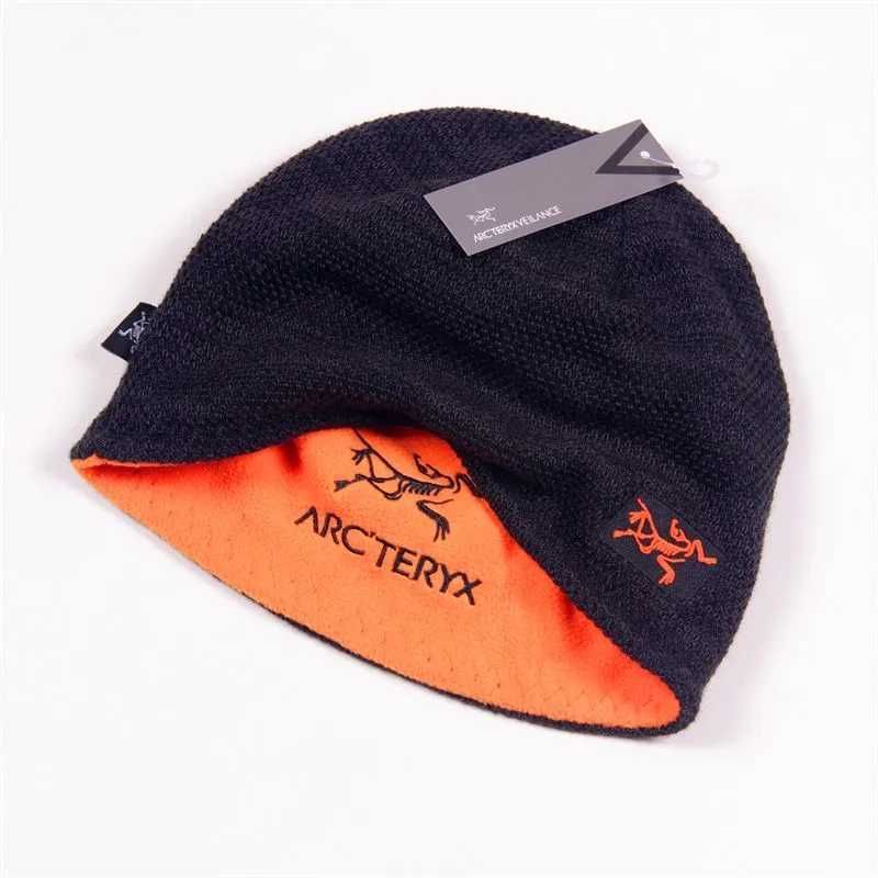 Шапка флис ARCTERYX Бордовый-синий - Надежное качество