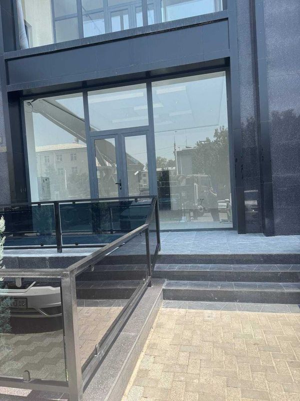 Срочно!Шайхонтохур РУВД ропаси нежилое помещение ремонтли 155000$