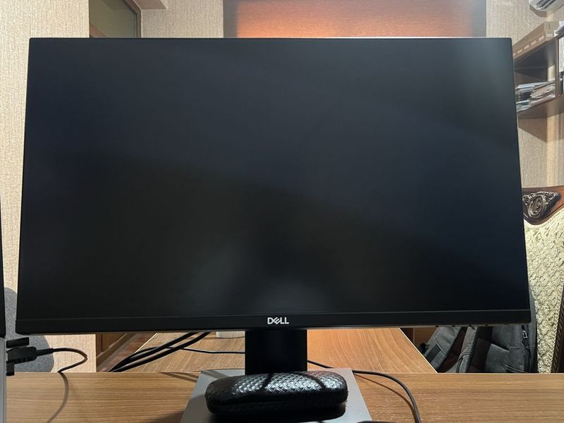 Монитор DELL 24 60Hz Монитор DELL 24 60Hz