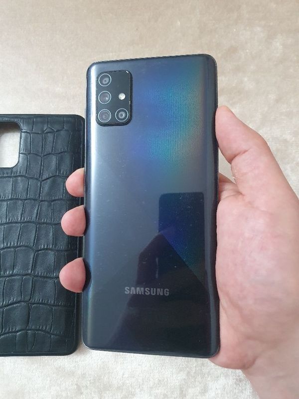 Srochna Sotiladi Samsung Galaxy A71 6/128Gb Orginal Xolati Yaxshi Zor Srochna Sotiladi Samsung Galaxy A71 6/128Gb Orginal Xolati Yaxshi Zor