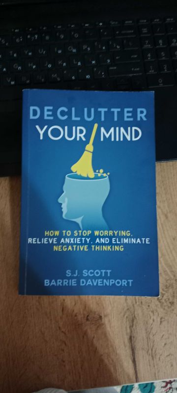 Книга; Declutter your mind,га английском языке,мягкая обложка Книга; Declutter your mind,га английском языке,мягкая обложка
