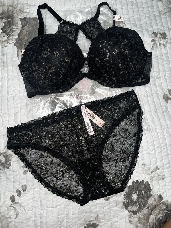 Абсолютно новый комплект нижнего белья Victoria’s Secret