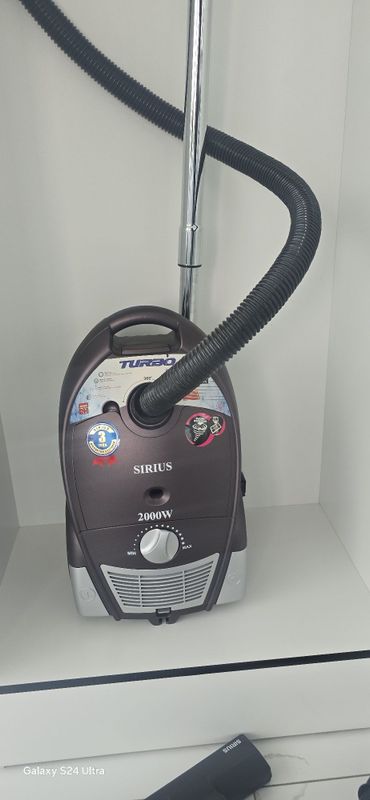Пылесос sirius 2000w Пылесос sirius 2000w