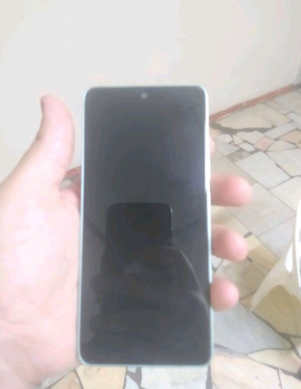 Mi, Redmi Not 13 Xolati zo'r, yengide