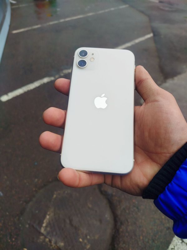 iPhone 11 128gb white radnoy holatda