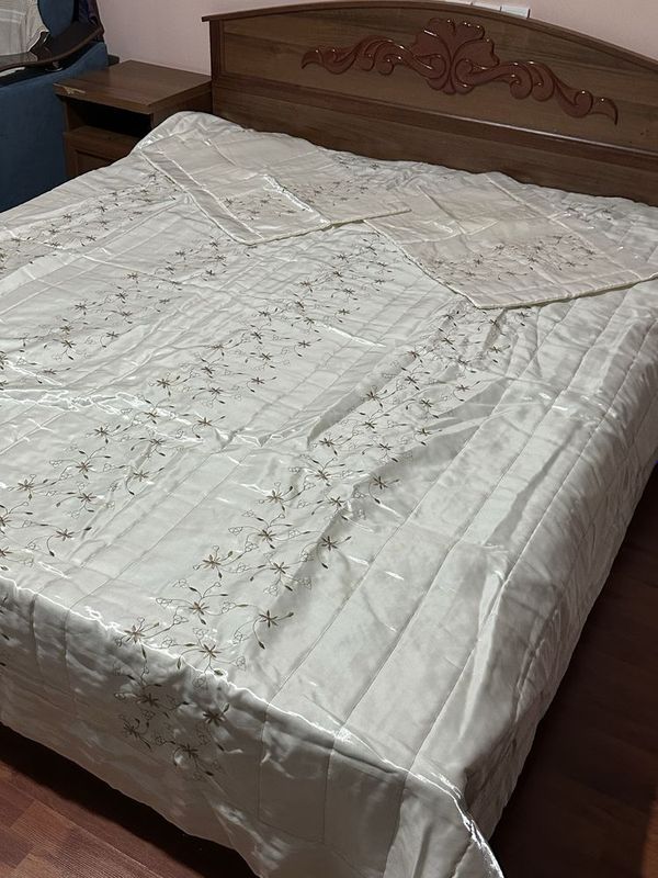 Новое постельное белье Новое постельное белье