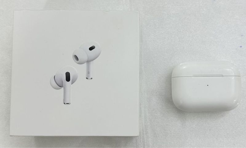 Apple AirPods PRO 2nd generation (original)