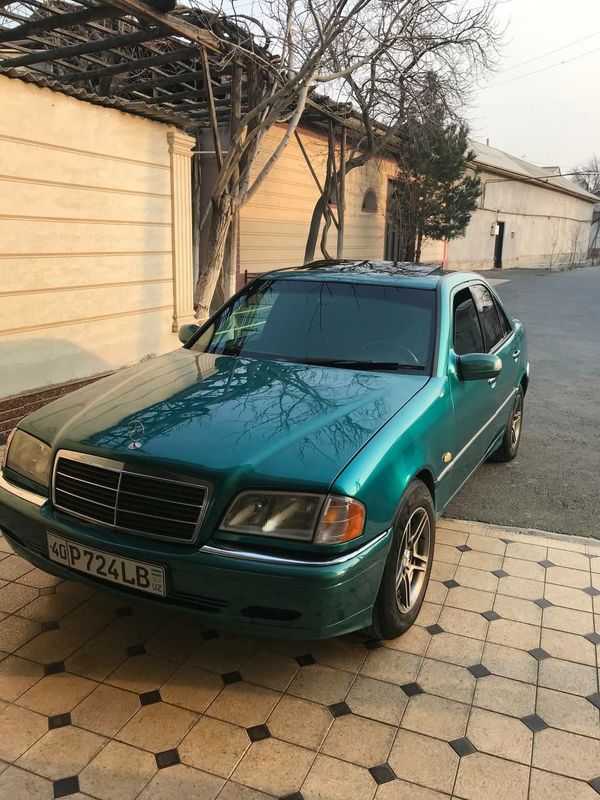 Mersedes benz W202