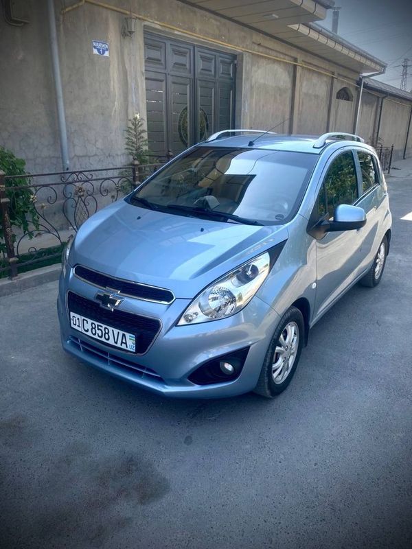 Sipark mashinasi yili 2015 pirabek 130.000km Sipark mashinasi yili 2015 pirabek 130.000km