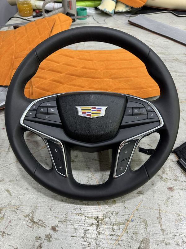 Cadillac rul yangi