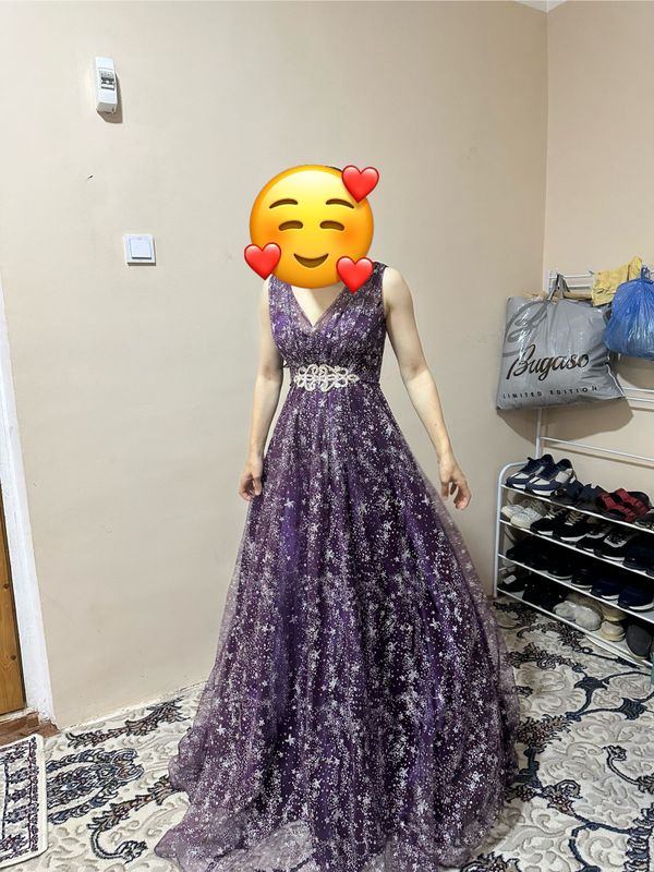 holati yaxshi 1 marta kiyilgan holati yaxshi 1 marta kiyilgan