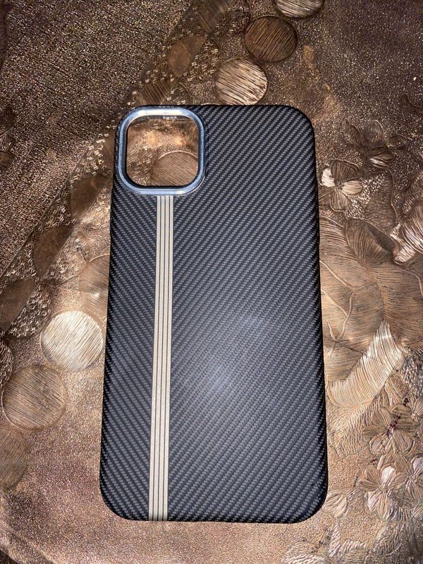 iPhone 11 carbon chexol